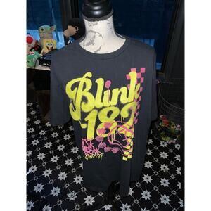 Blink 182 XL Band Shirt
